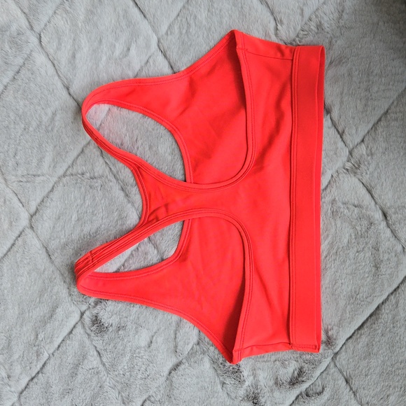 Nike Pink Sports Bra, Women's Size Medium, Great Condition - Picture 5 of 5